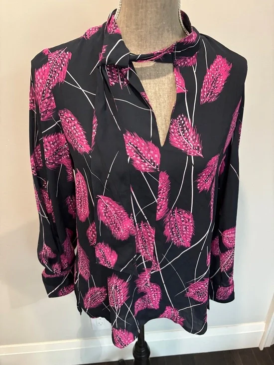 Reiss Lily Feather Print Blouse Navy Pink Tie Neck Size 4 - Picture 10 of 16
